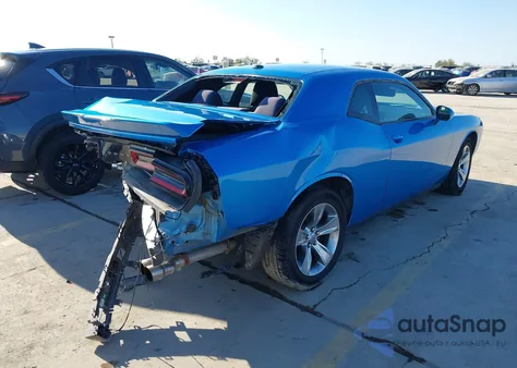 2019 Dodge Challenger Sxt z USA, uszkodzony, nr VIN 2C3CDZAG0KH667378